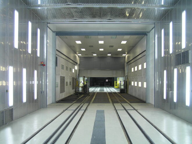 Tunelsko postrojenje za pranje, pripravo in lakiranje