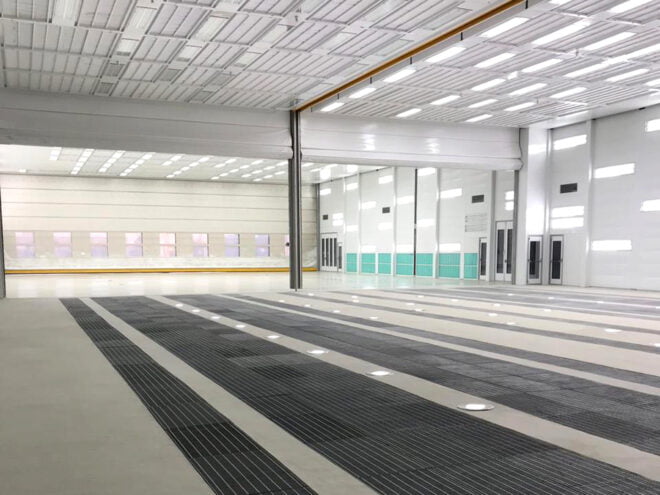 Zelo velika komora za lakiranje