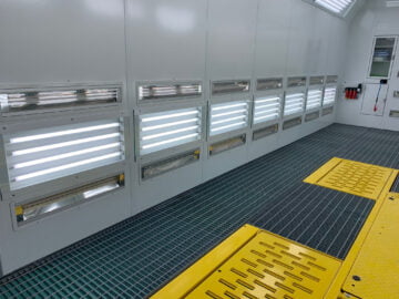 Stena z IR svetilkami za lakiranje